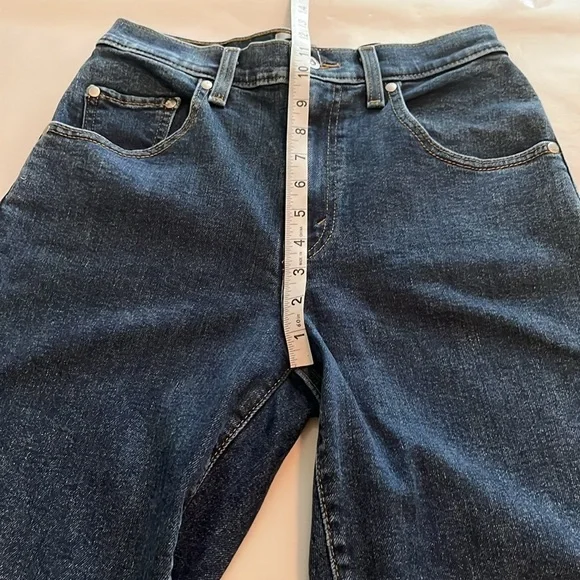 Levi’s Silver Tab Mom Jean Relaxed Fit High Rise Size 27 - Picture 6 of 16